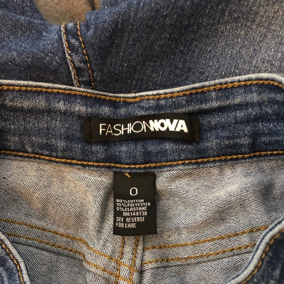 Fashion Nova skinny jeans - Picture 3 of 3